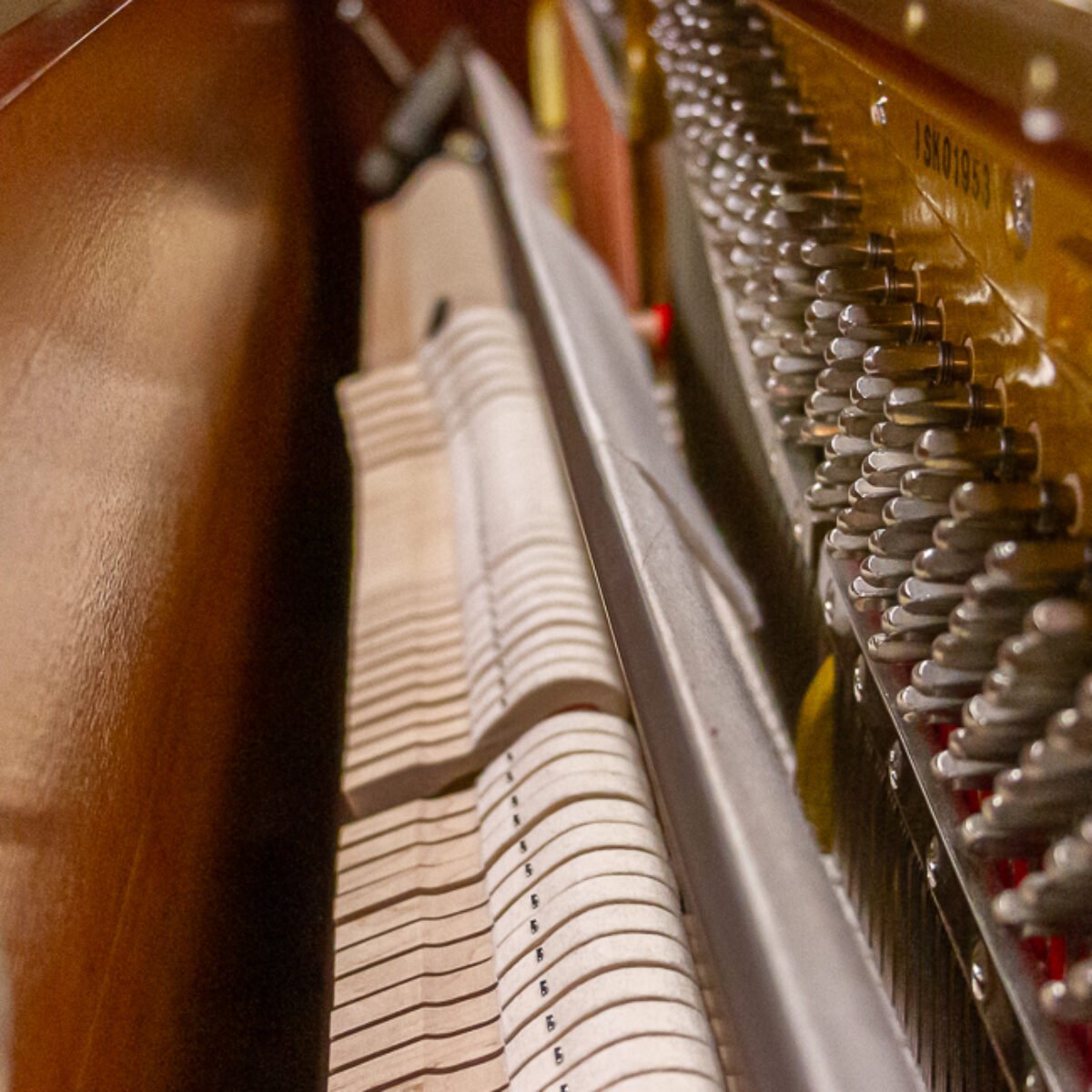 Hyundai U-860 Studio Upright - Image 4