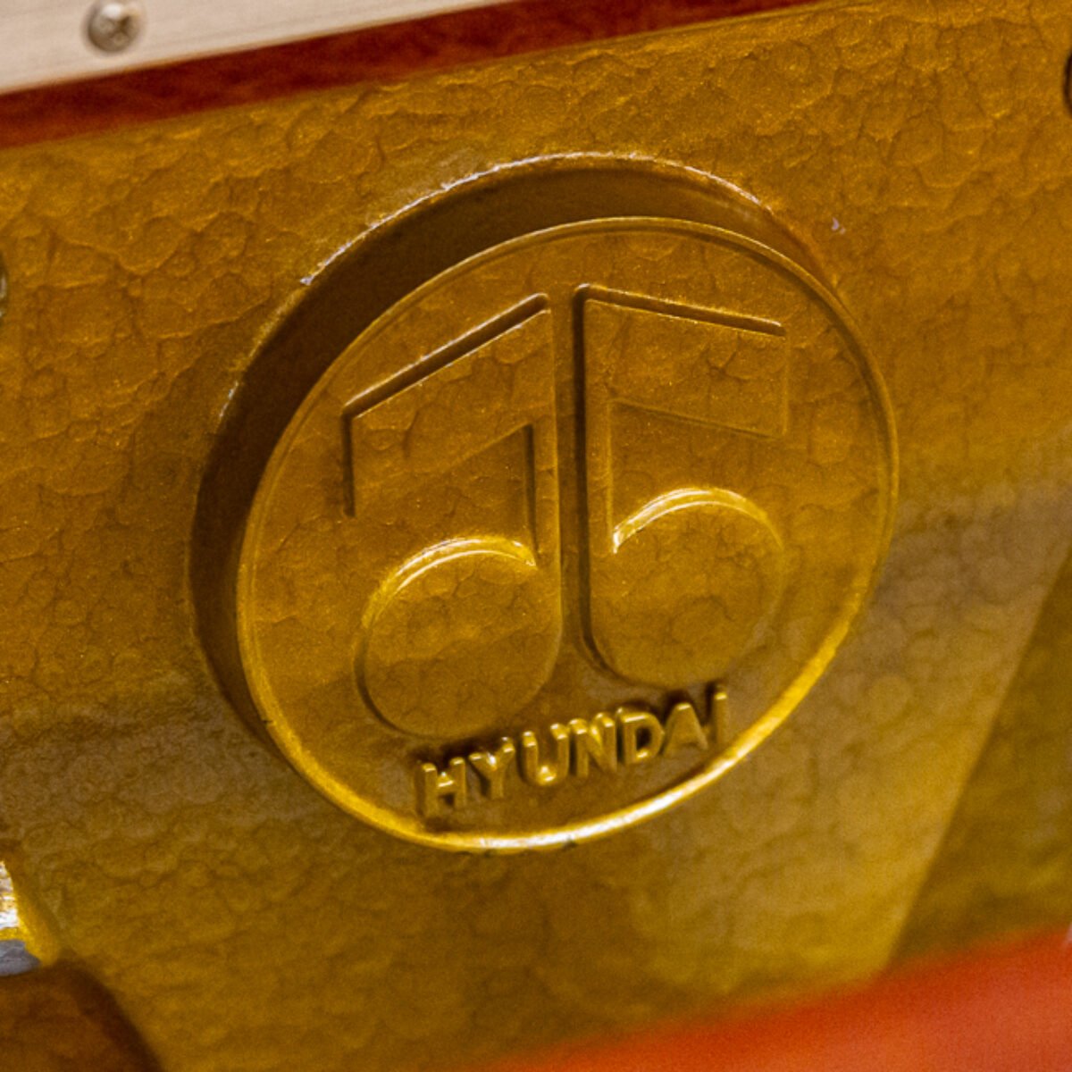 Hyundai U-860 Studio Upright - Image 3