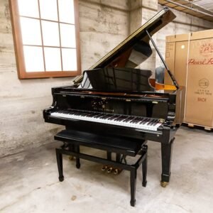 Young Chang PG-213 Semi-Concert Grand
